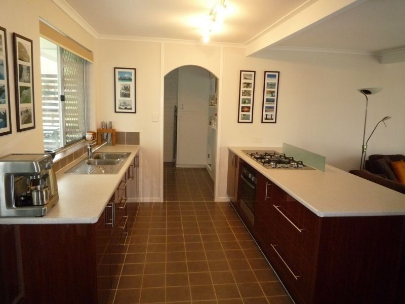 28 Shirley St, Southport QLD 4215