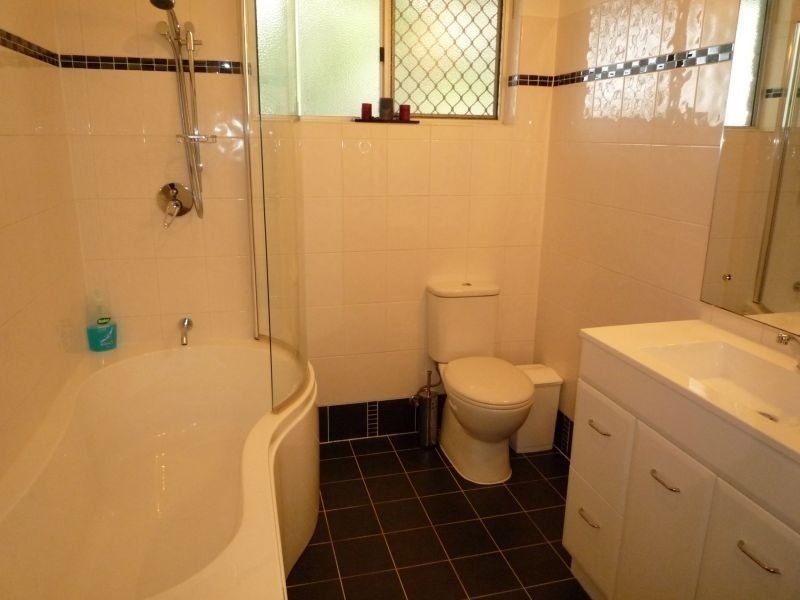 28 Shirley St, Southport QLD 4215