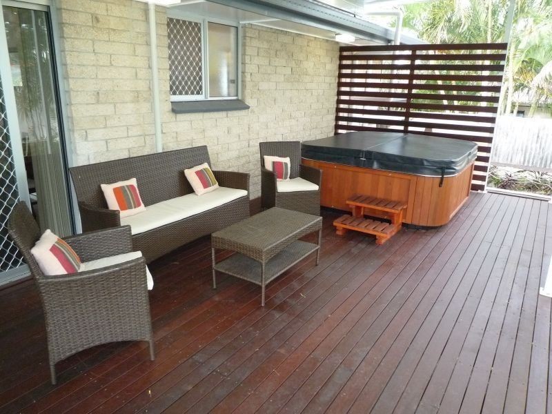 28 Shirley St, Southport QLD 4215