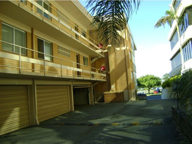 10/28 Marine Pde, Southport QLD 4215