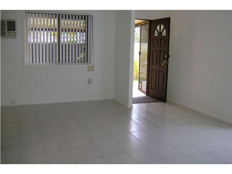 1/23 Gardiners Place, Southport QLD 4215