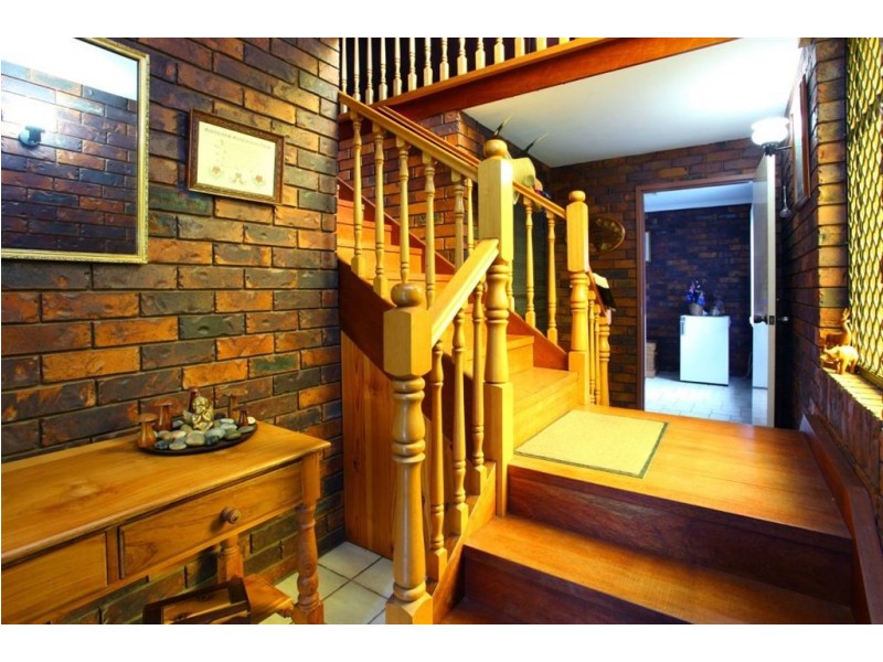 9 Eclipse Ct, Mudgeeraba QLD 4213