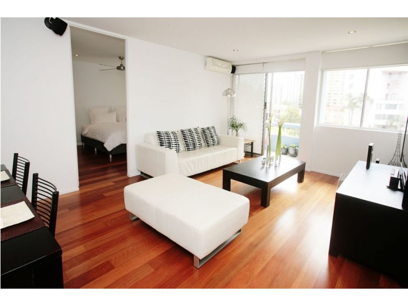 12/3 Old Burleigh Road, Surfers Paradise QLD 4217