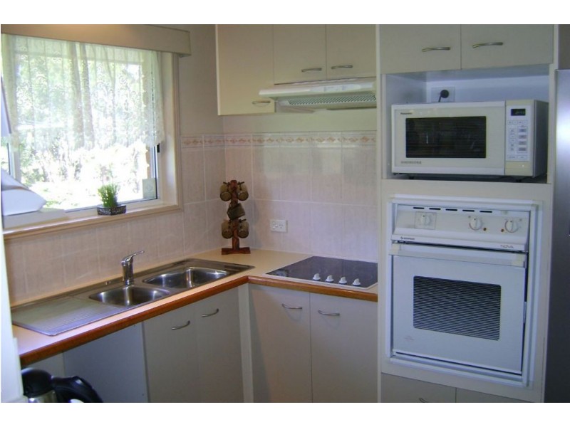 93/97 Edmund Rice Dr, Southport QLD 4215