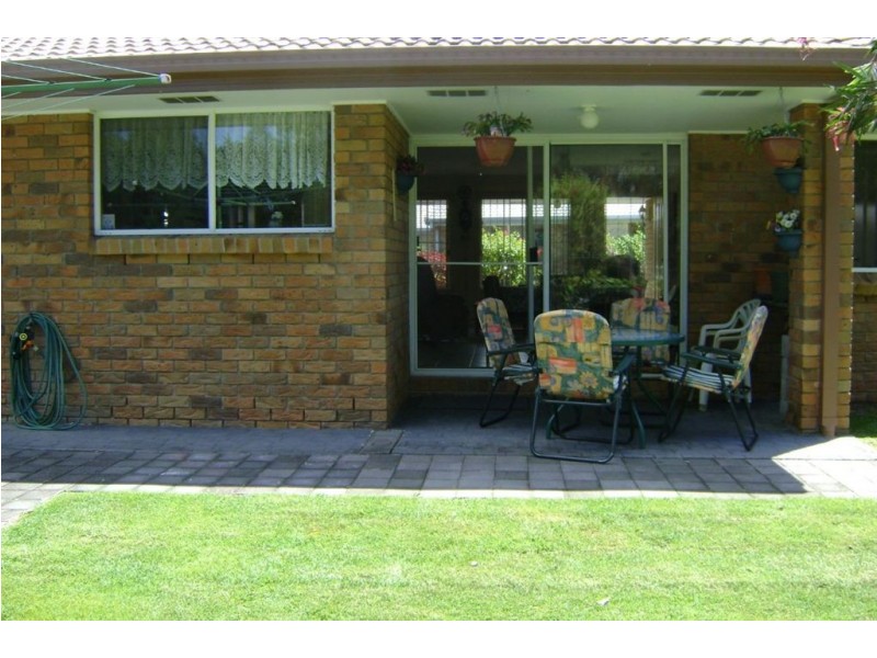 93/97 Edmund Rice Dr, Southport QLD 4215