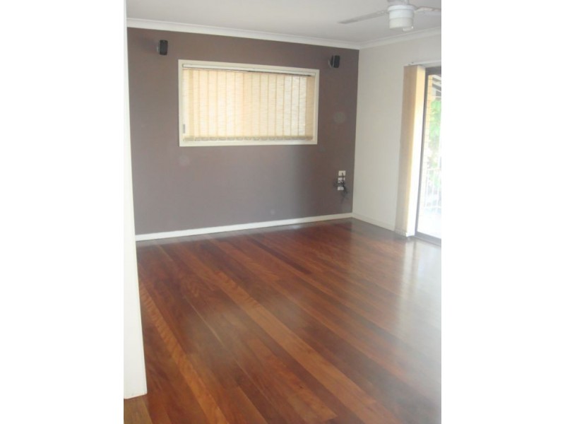 7 Ikana Ct, Southport QLD 4215