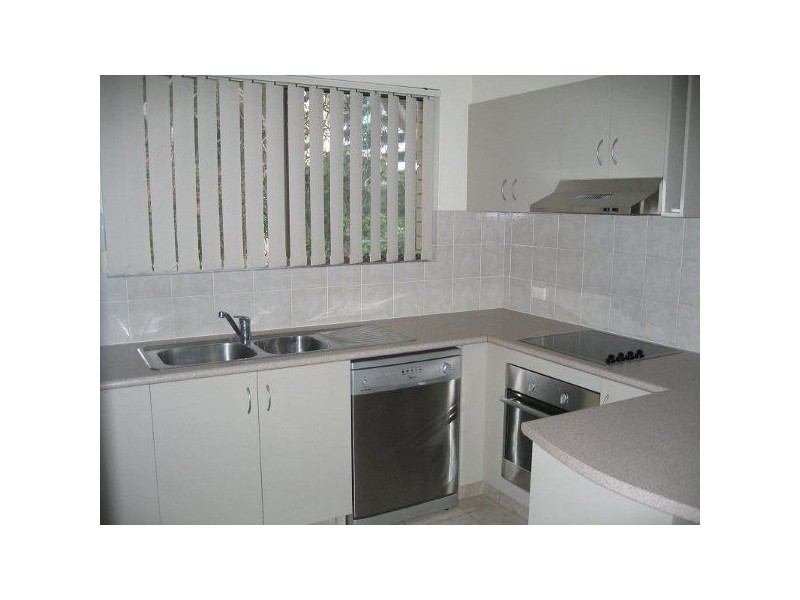 10/23 Heath Street, Southport QLD 4215