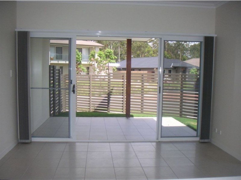 1,2,3/3 Coalstoun Crossing, Waterford QLD 4133