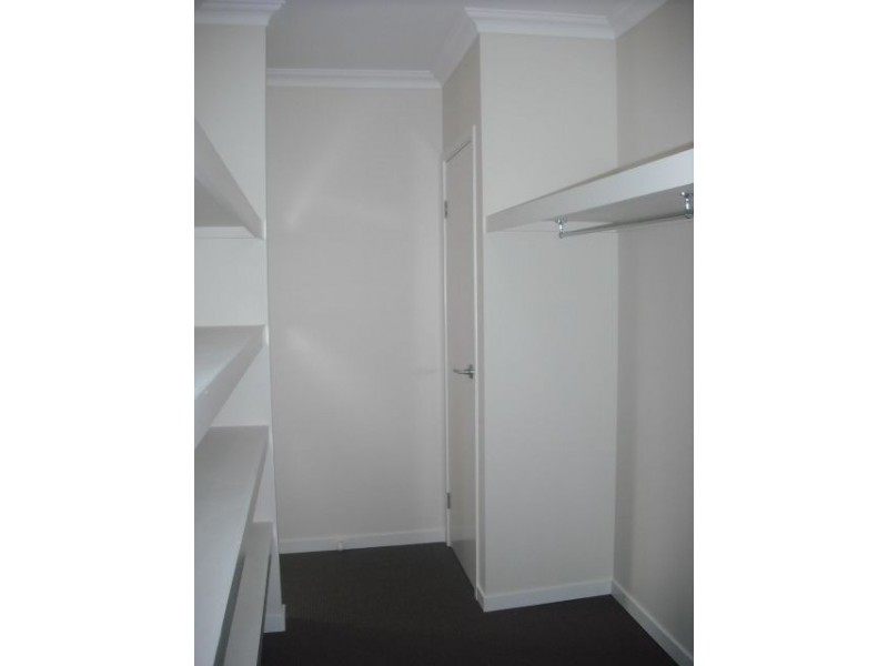 1,2,3/3 Coalstoun Crossing, Waterford QLD 4133