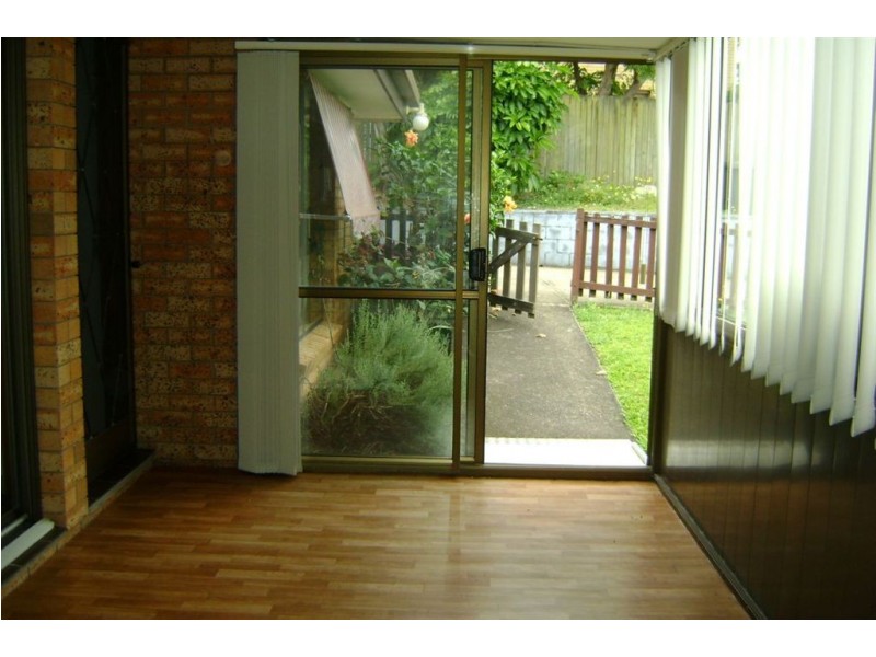 1/4 Melrose Pl, Southport QLD 4215