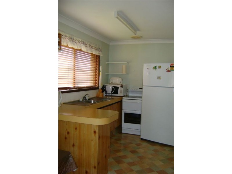 1/4 Melrose Pl, Southport QLD 4215