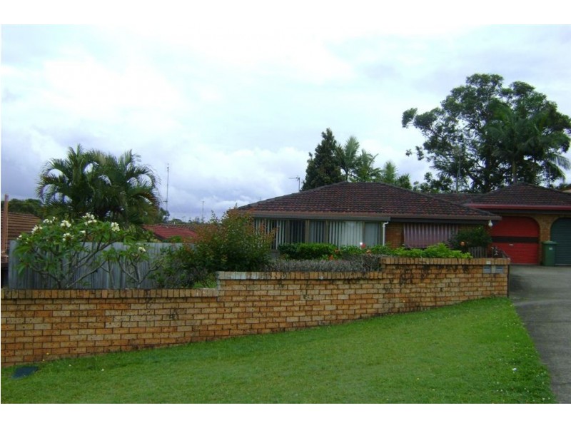 1/4 Melrose Pl, Southport QLD 4215