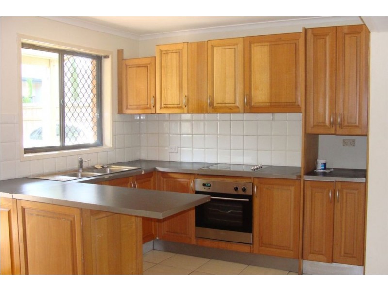 3/57 Benowa Rd, Southport QLD 4215