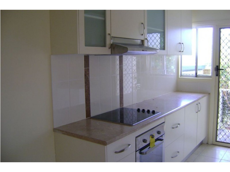 230 Benowa Rd, Benowa QLD 4217