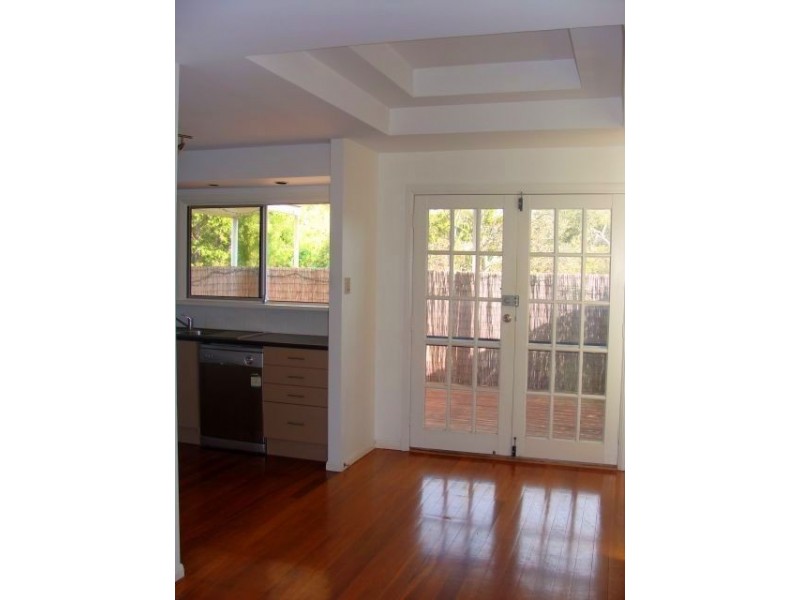 23 Melinda Street, Southport QLD 4215