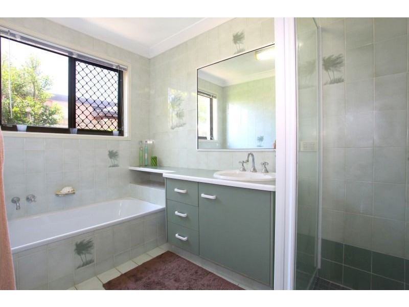 3 Anchorage Way, Runaway Bay QLD 4216