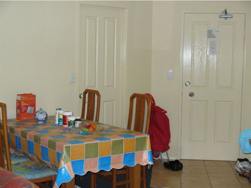 18/148 Marine Parade, Southport QLD 4215