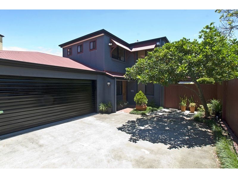 2/6 Waverley Street, Southport QLD 4215