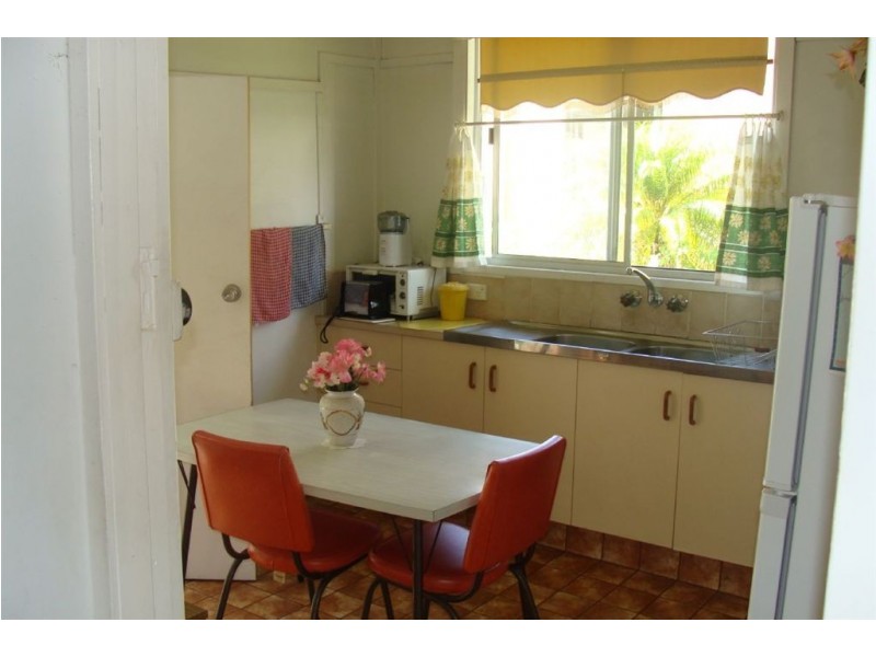 13 Gillian Lane, Southport QLD 4215