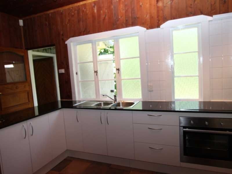 7 Ward Street, Southport QLD 4215