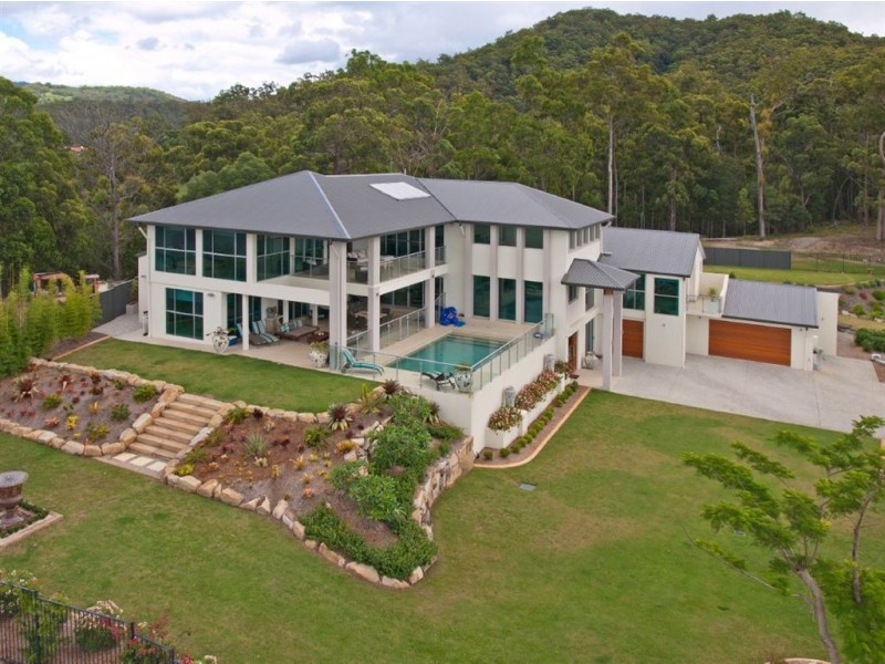 219 Crane Crescent, Nerang QLD 4211
