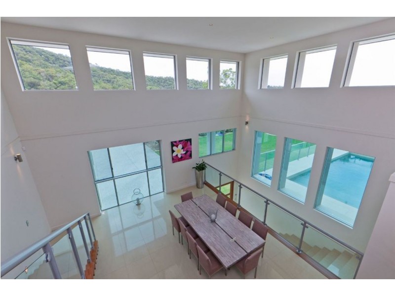 219 Crane Crescent, Nerang QLD 4211