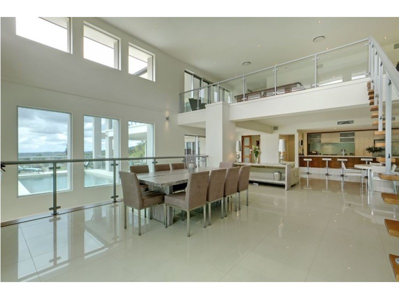 219 Crane Crescent, Nerang QLD 4211