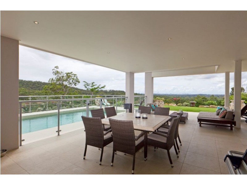 219 Crane Crescent, Nerang QLD 4211