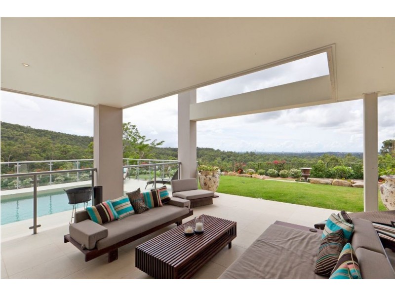 219 Crane Crescent, Nerang QLD 4211