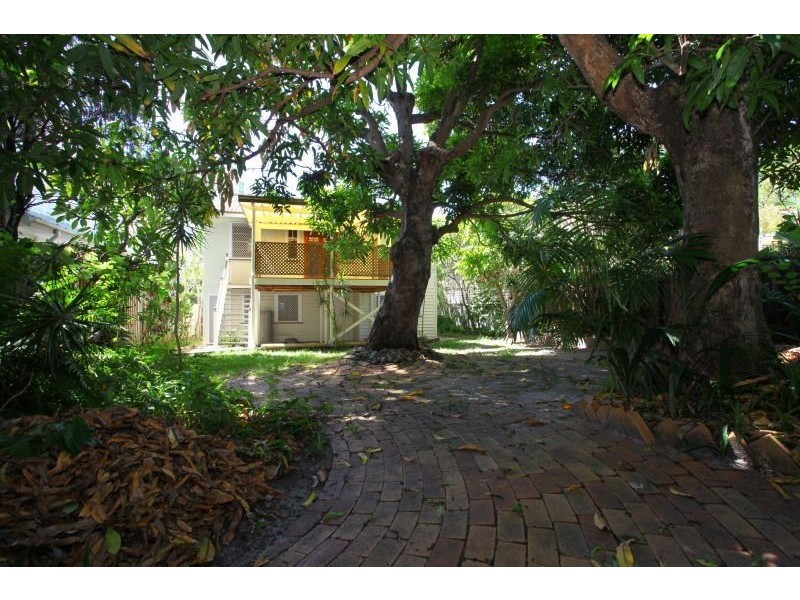 52 Bauer Street, Southport QLD 4215