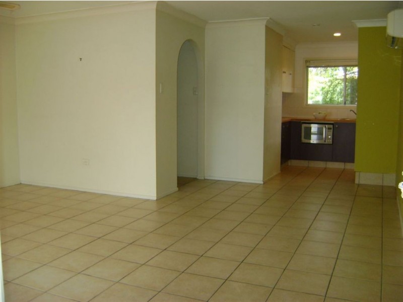 2/4 Ellen Street, Southport QLD 4215