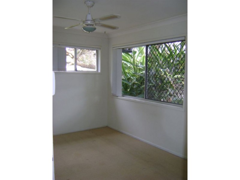 2/4 Ellen Street, Southport QLD 4215