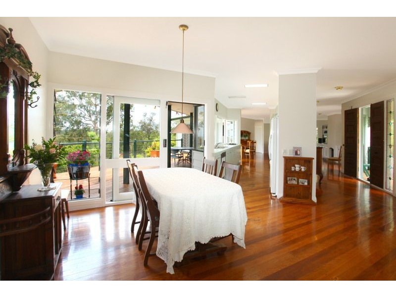 72 Castle Hill Drive, Gaven QLD 4211