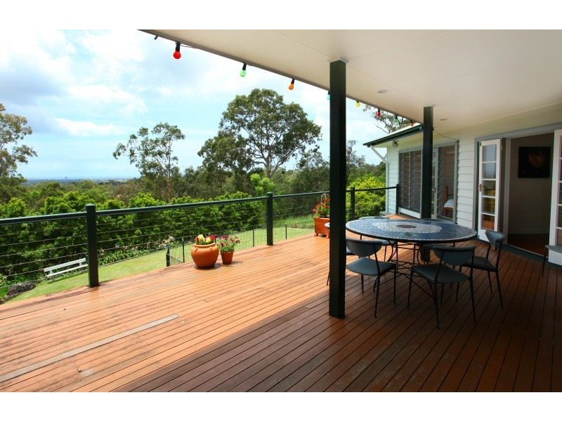 72 Castle Hill Drive, Gaven QLD 4211