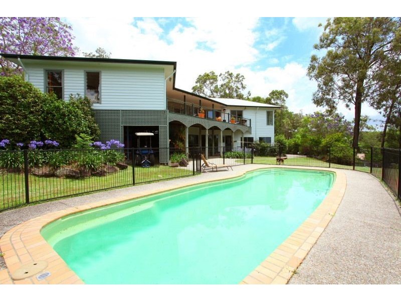 72 Castle Hill Drive, Gaven QLD 4211