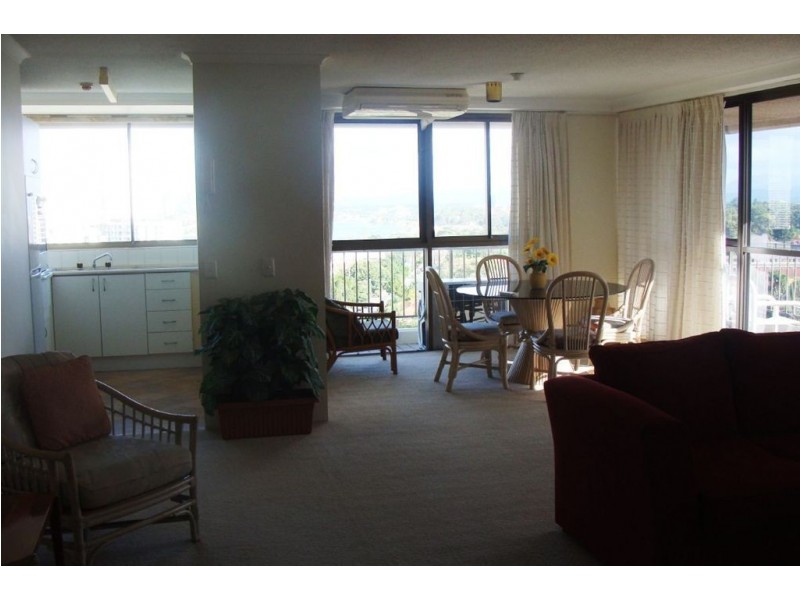 15C/10 Marine Parade, Southport QLD 4215