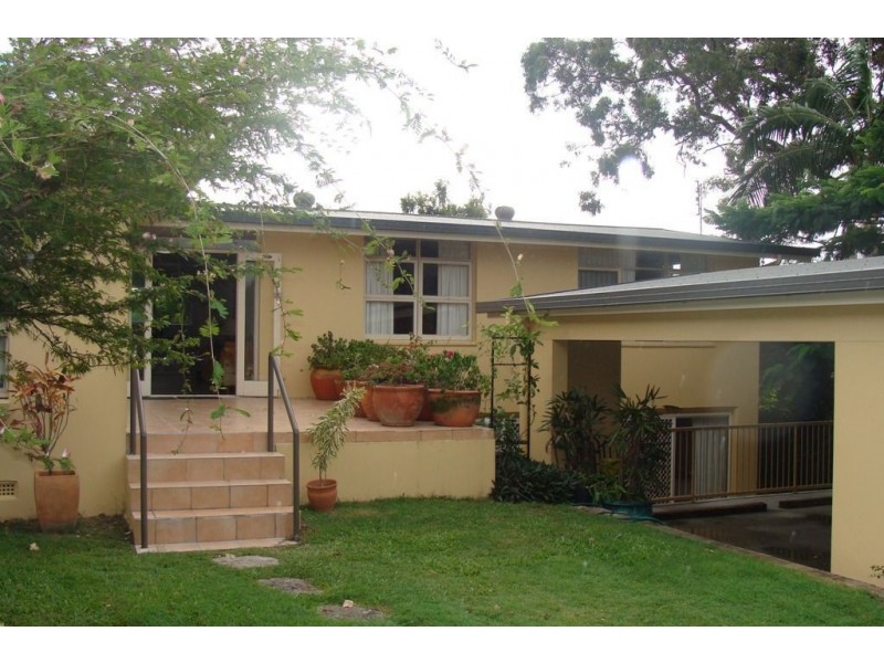 11 Maxwell Brown Drive, Southport QLD 4215