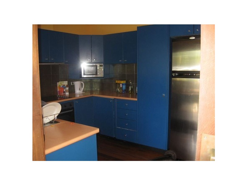 11 Birtwistle Street, Southport QLD 4215