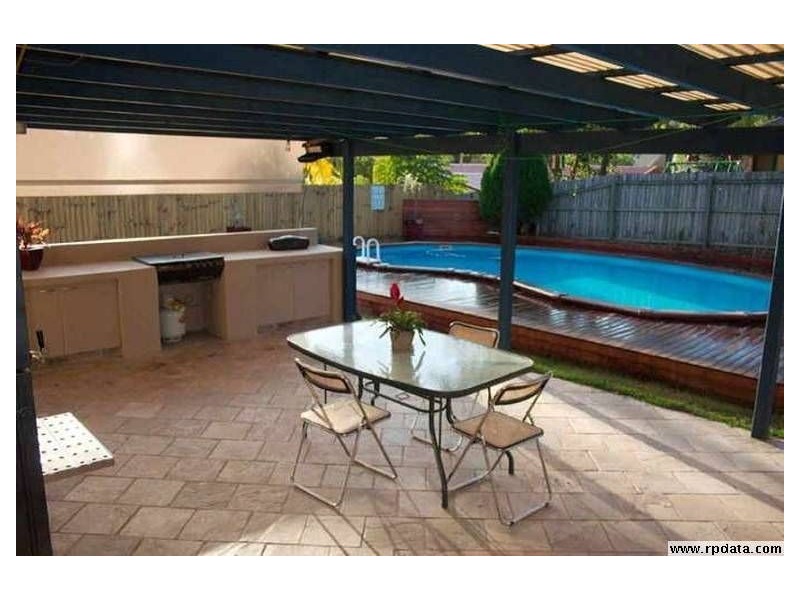 9 Saraji Street, Worongary QLD 4213