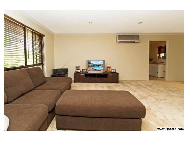 9 Saraji Street, Worongary QLD 4213