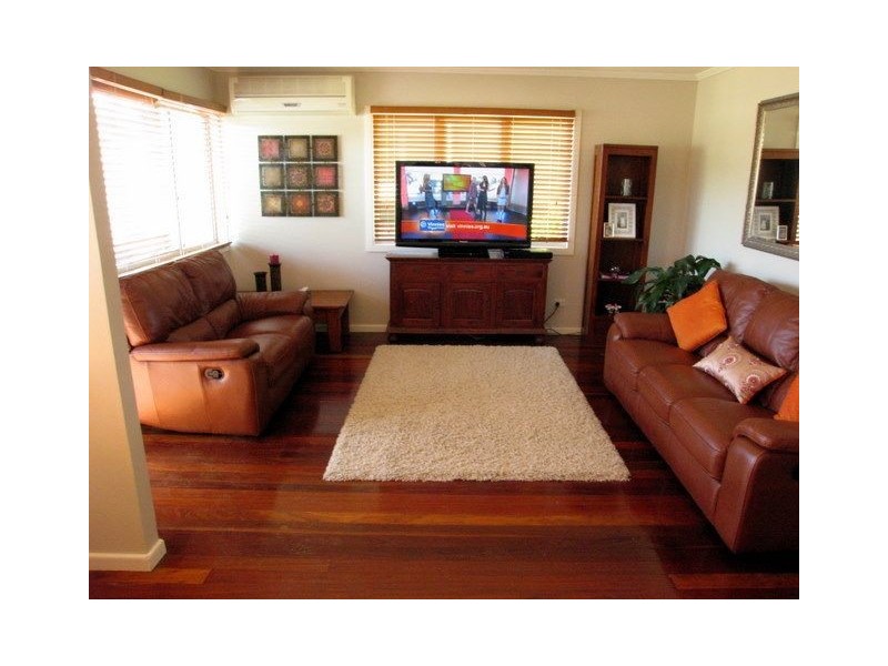 78 Roberts Street, Labrador QLD 4215