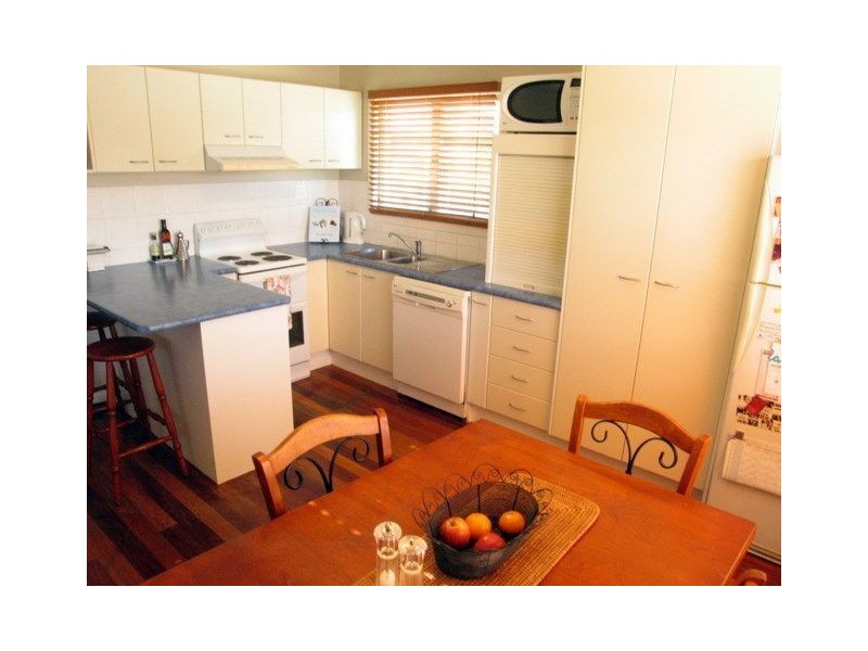 78 Roberts Street, Labrador QLD 4215