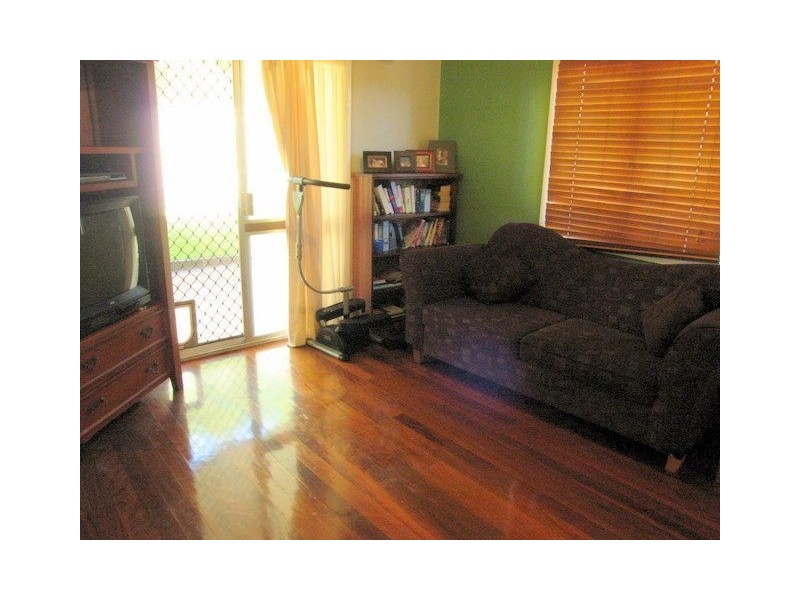 78 Roberts Street, Labrador QLD 4215