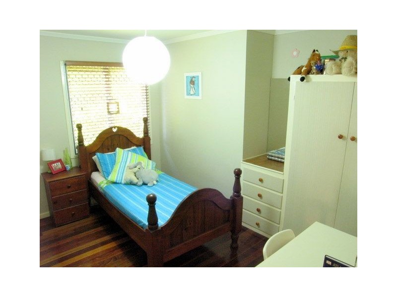 78 Roberts Street, Labrador QLD 4215