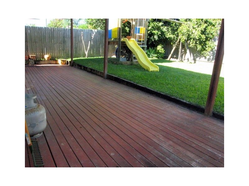 78 Roberts Street, Labrador QLD 4215