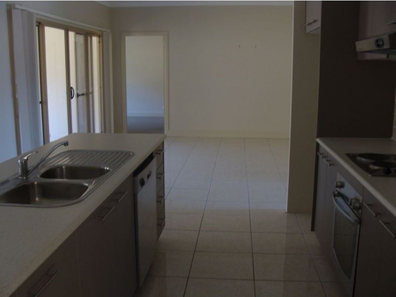 15 Yaggera Street, Bellbowrie QLD 4070