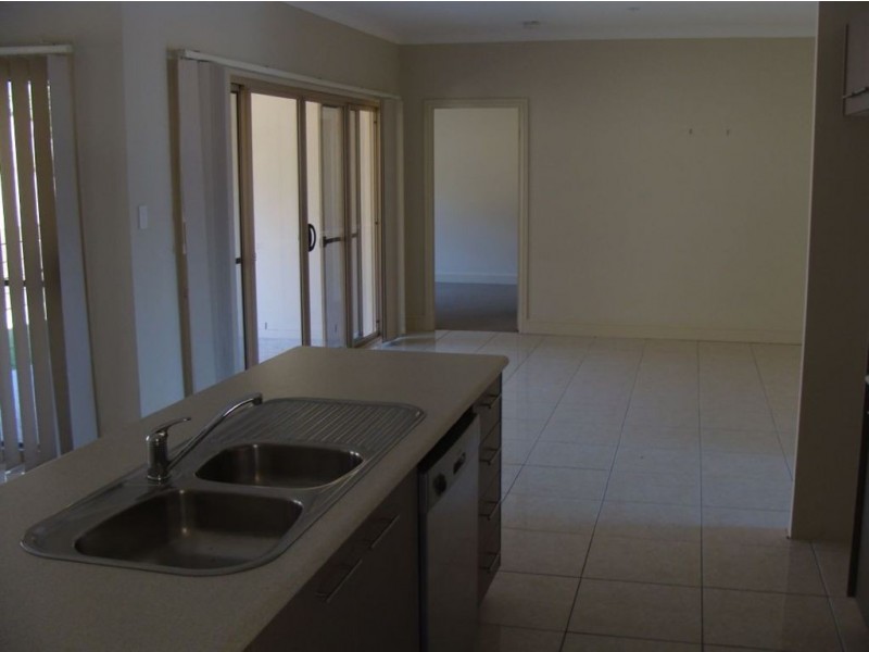 15 Yaggera Street, Bellbowrie QLD 4070