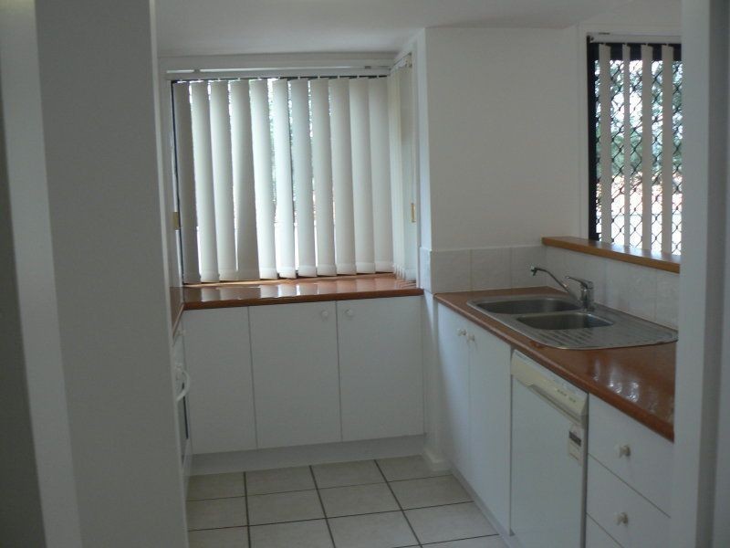 103/1 Gentian Drive, Arundel QLD 4214