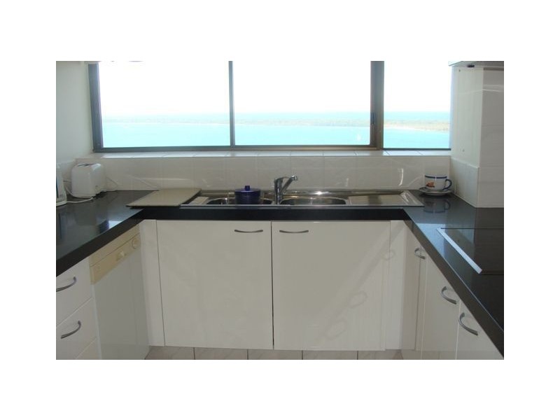 81/17 Bayview Street, Runaway Bay QLD 4216