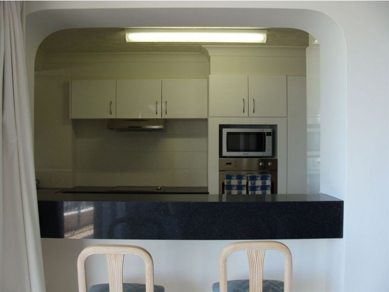 81/17 Bayview Street, Runaway Bay QLD 4216